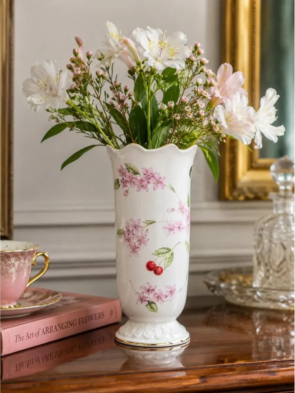Vintage Aynsley Cherry Blossom Fine Pattern Bone China Vase With Gold Trim 6.5